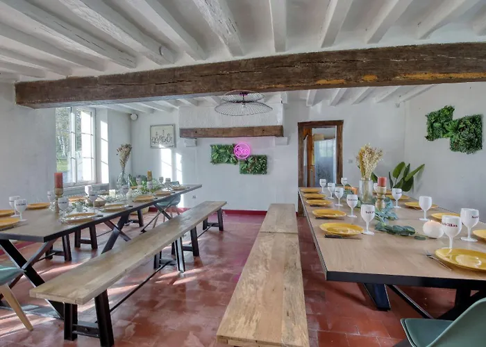 Crazy Les Terres Douces 28 - Heated Pool - Basket - 2h Paris - 31p * Saint-Bomer (Eure-et-Loir)